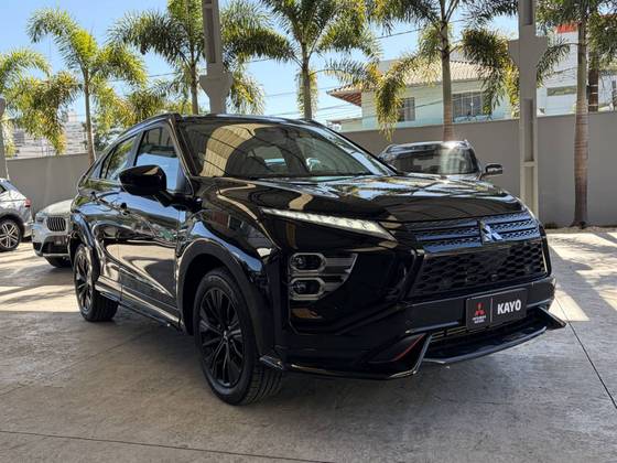 MITSUBISHI ECLIPSE CROSS 1.5 MIVEC TURBO GASOLINA HPE-S S-AWC CVT MITSUBISHI ECLIPSE CROSS 1.5 MIVEC TURBO GASOLINA HPE-S S-AWC CVT